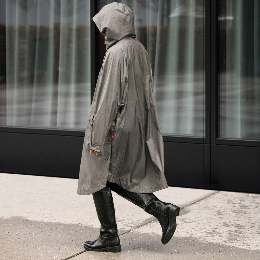 Reisenthel mini maxi raincoat dark taupe – AW6068 (3)