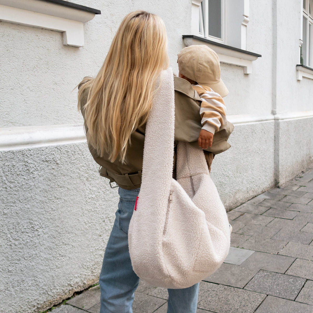 Reisenthel moonbag teddy sand – GO1042 (3)
