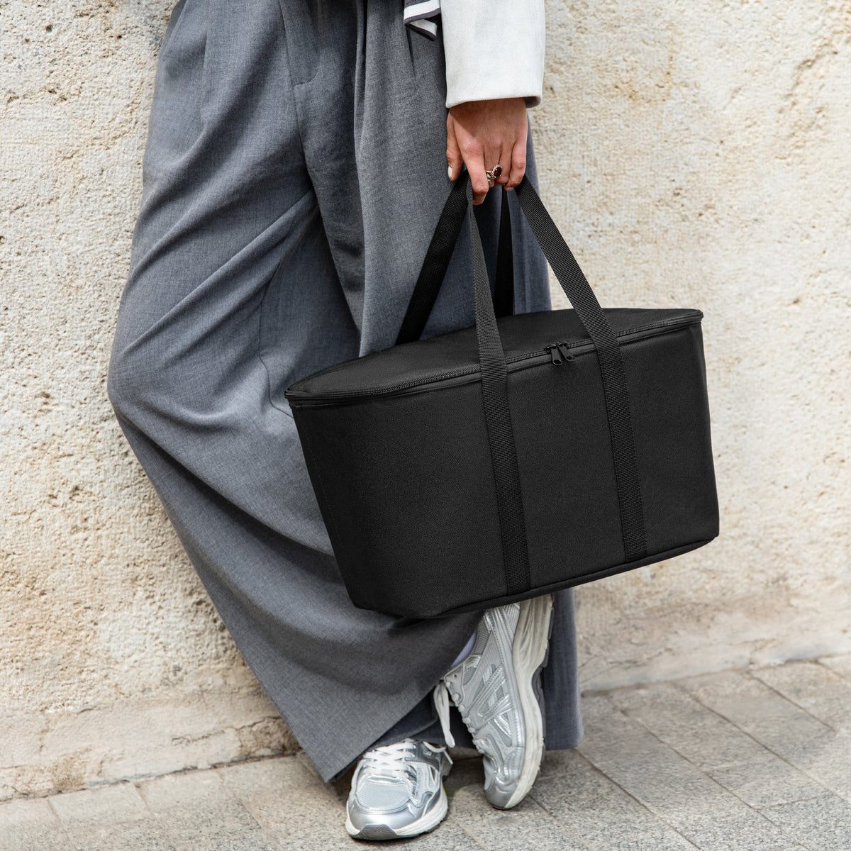 Reisenthel coolerbag black – UH7003 (2)